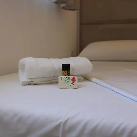 호텔 Myrtaj 3*