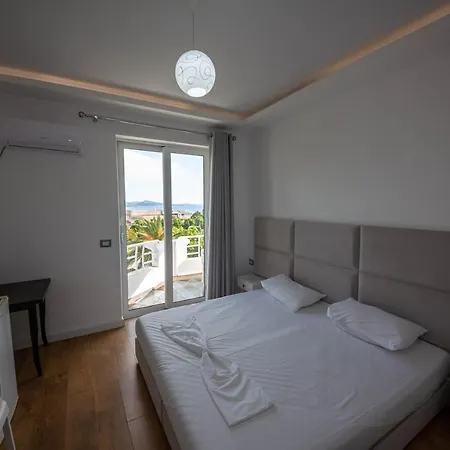 Myrtaj Sarandë