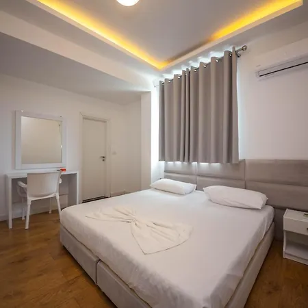 Myrtaj 3* Sarandë